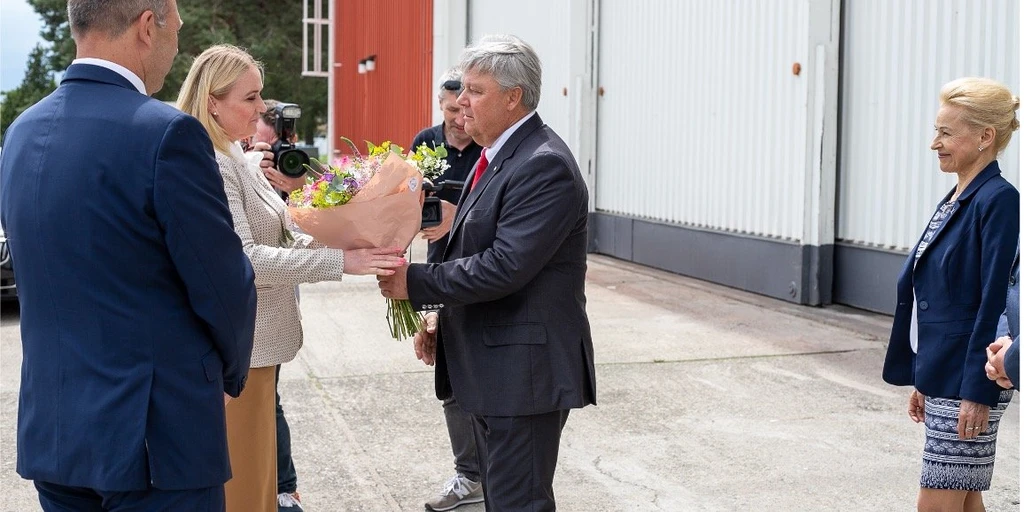 Ministryně obrany Jana Černochová navštívila naše dceřiné společnosti